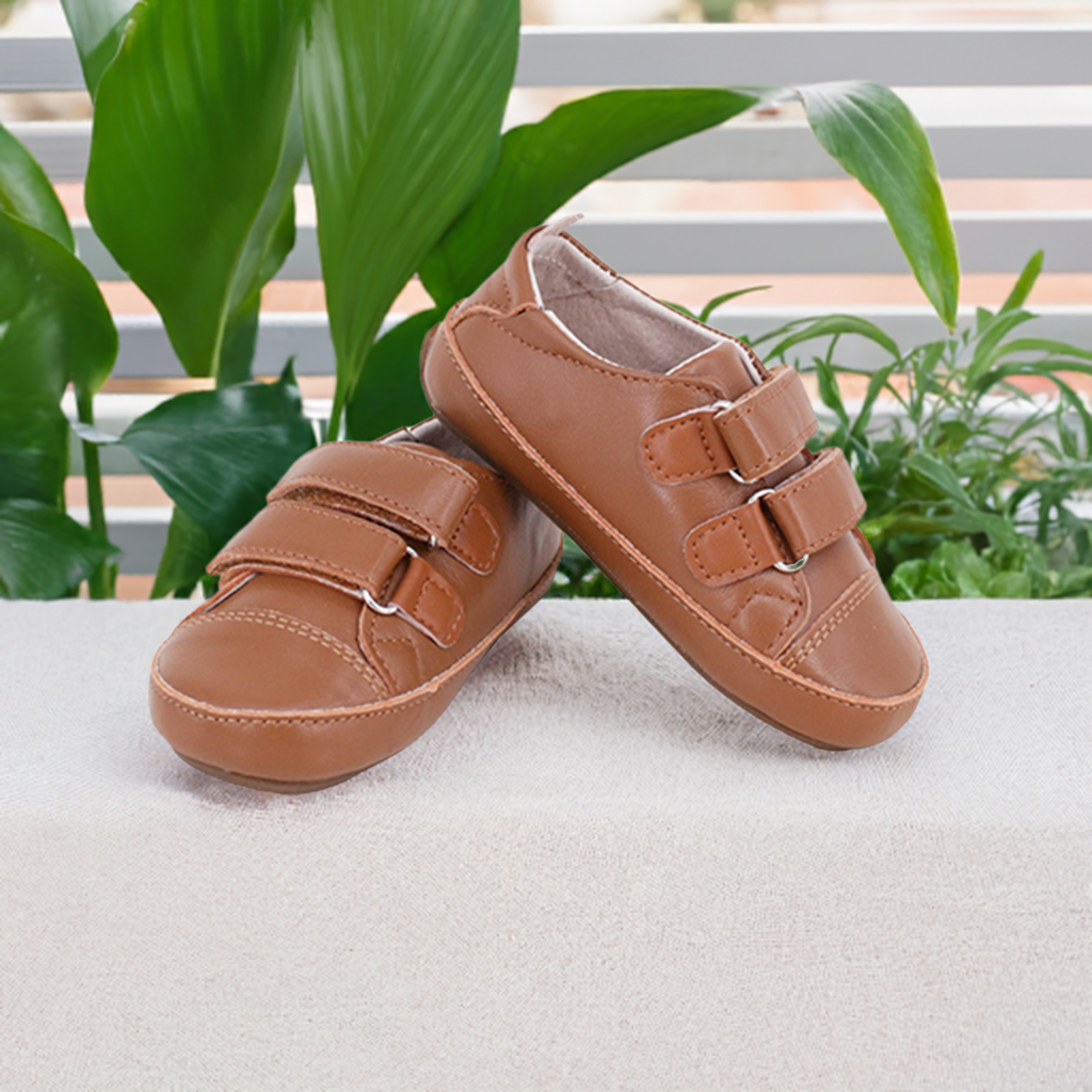 Why Podiatrist Approved Toddler Shoes Matter – And How SKEANIE Delivers